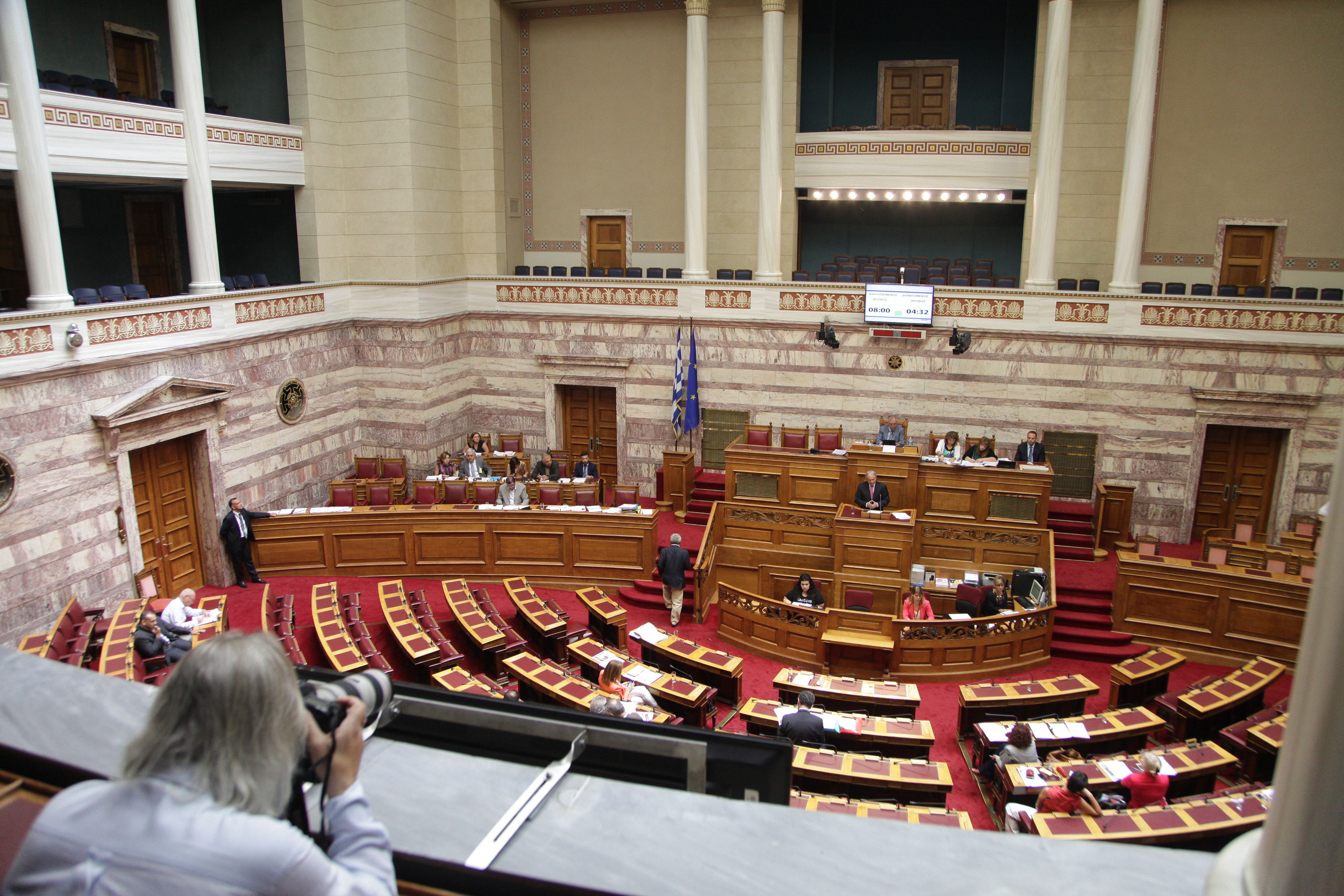 Κόντρα κυβέρνησης – αντιπολίτευσης με αφορμή την χρεοκοπία της Αργεντινής