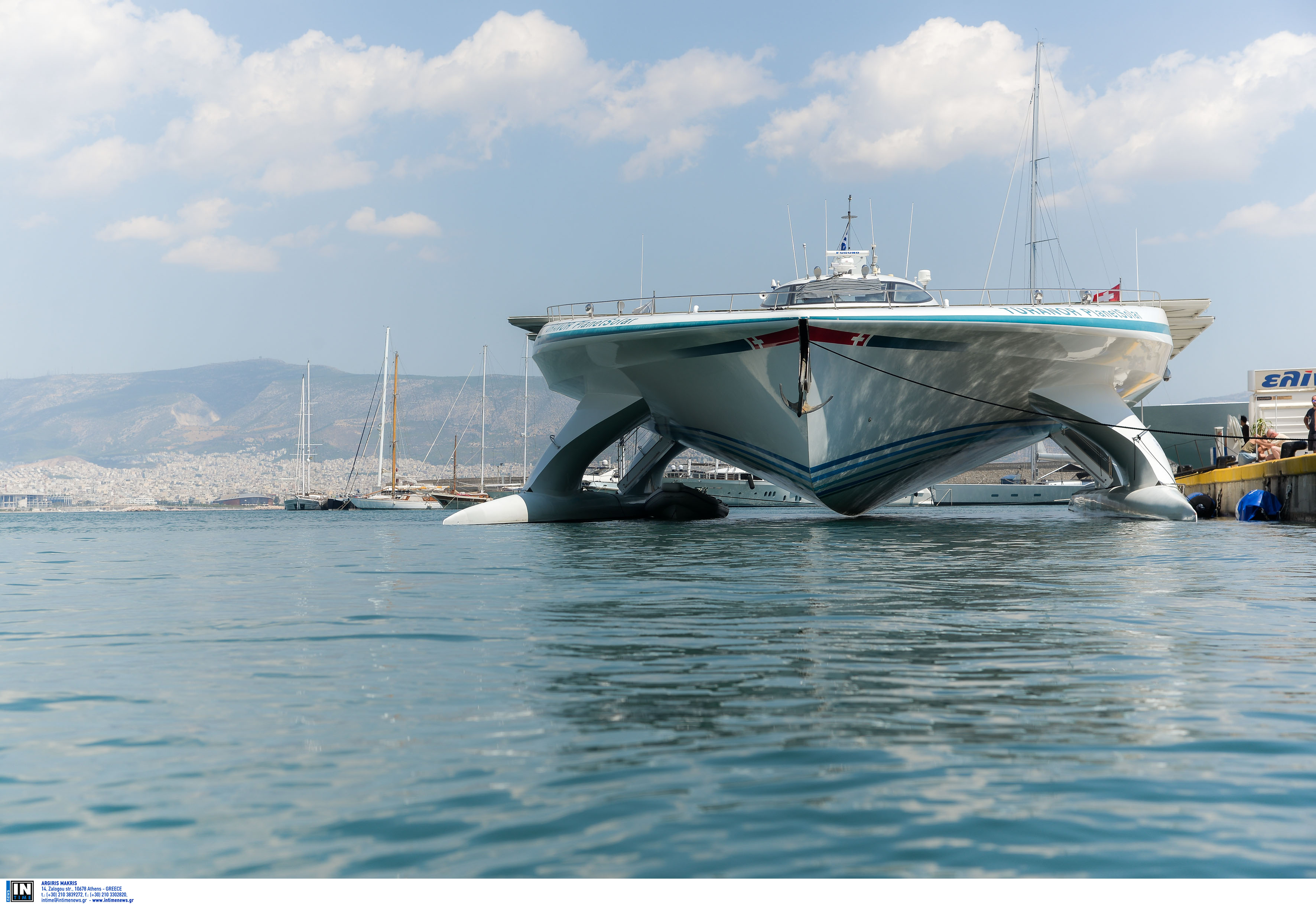 Το Turanor Planet Solar στον Πειραιά