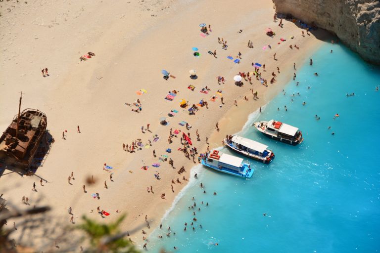 Αυξήθηκαν κατά 15,6% οι αφίξεις τουριστών στο α’ εξάμηνο  2014 | tovima.gr