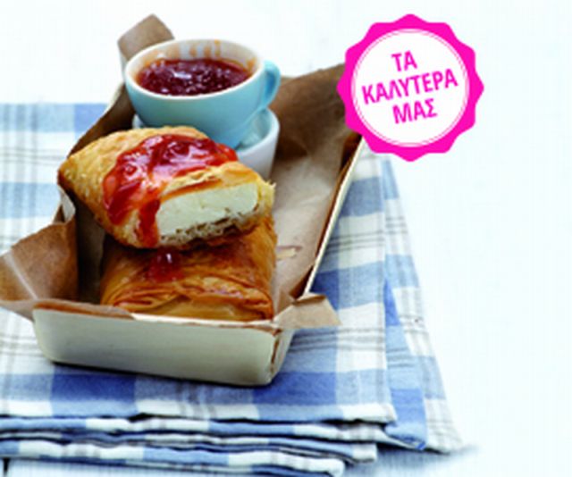 Ψητή φέτα σε φύλλο µε µαρµελάδα ντοµάτας