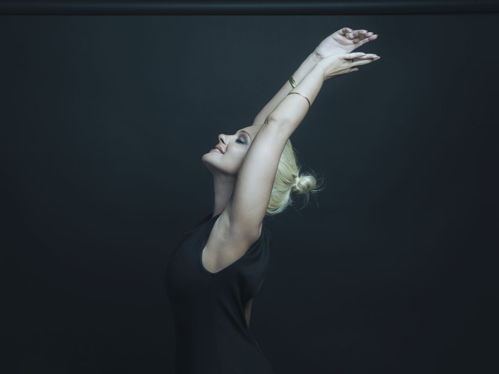 Νατάσσα Μποφίλιου: Ανεβαίνω στη σκηνή με αλτρουισμό, όχι με εγωισμό