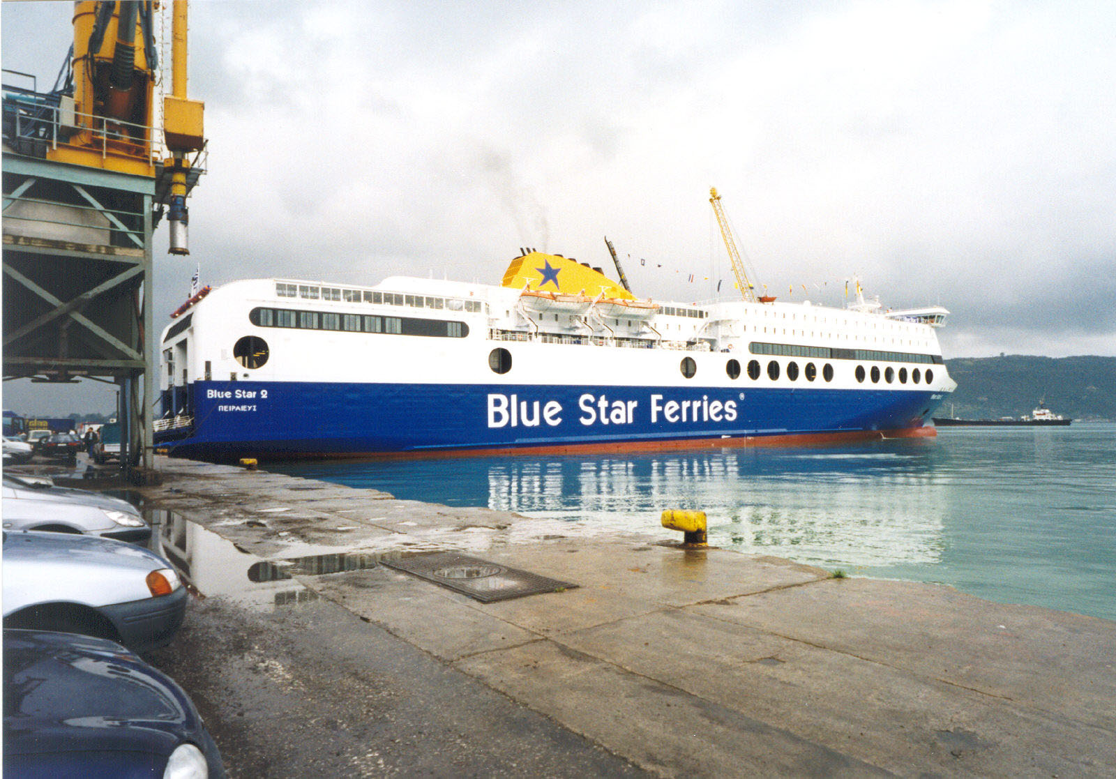 Prank call delays departure of the “Blue Star Delos”