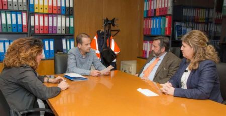 H ΕΡΓΟΣΕ στο πλευρό των προσφύγων