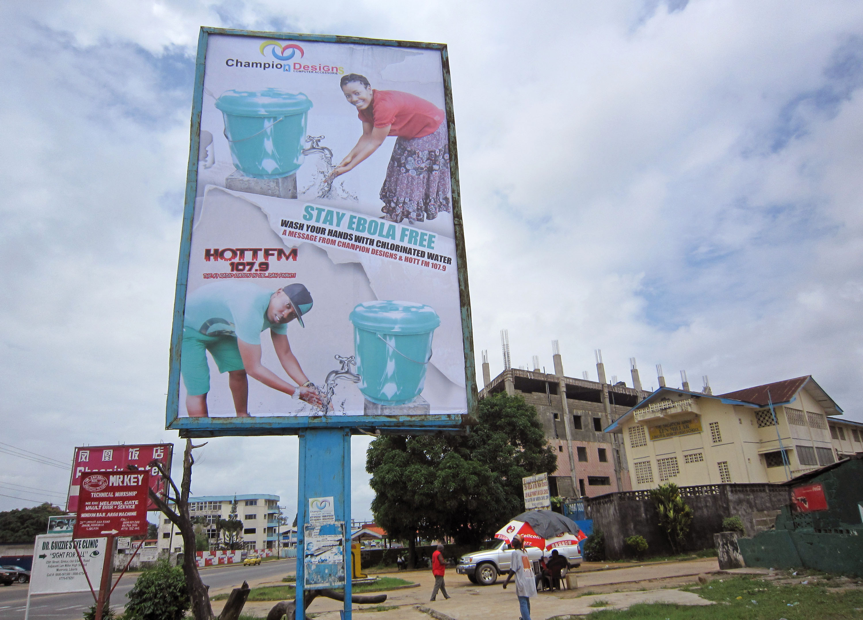 Εμπολα:Εντείνονται τα μέτρα σε Λιβερία, Ακτή Ελεφαντοστού, Γουινέα