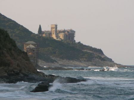 Ενας ανέστιος ταξιδευτής