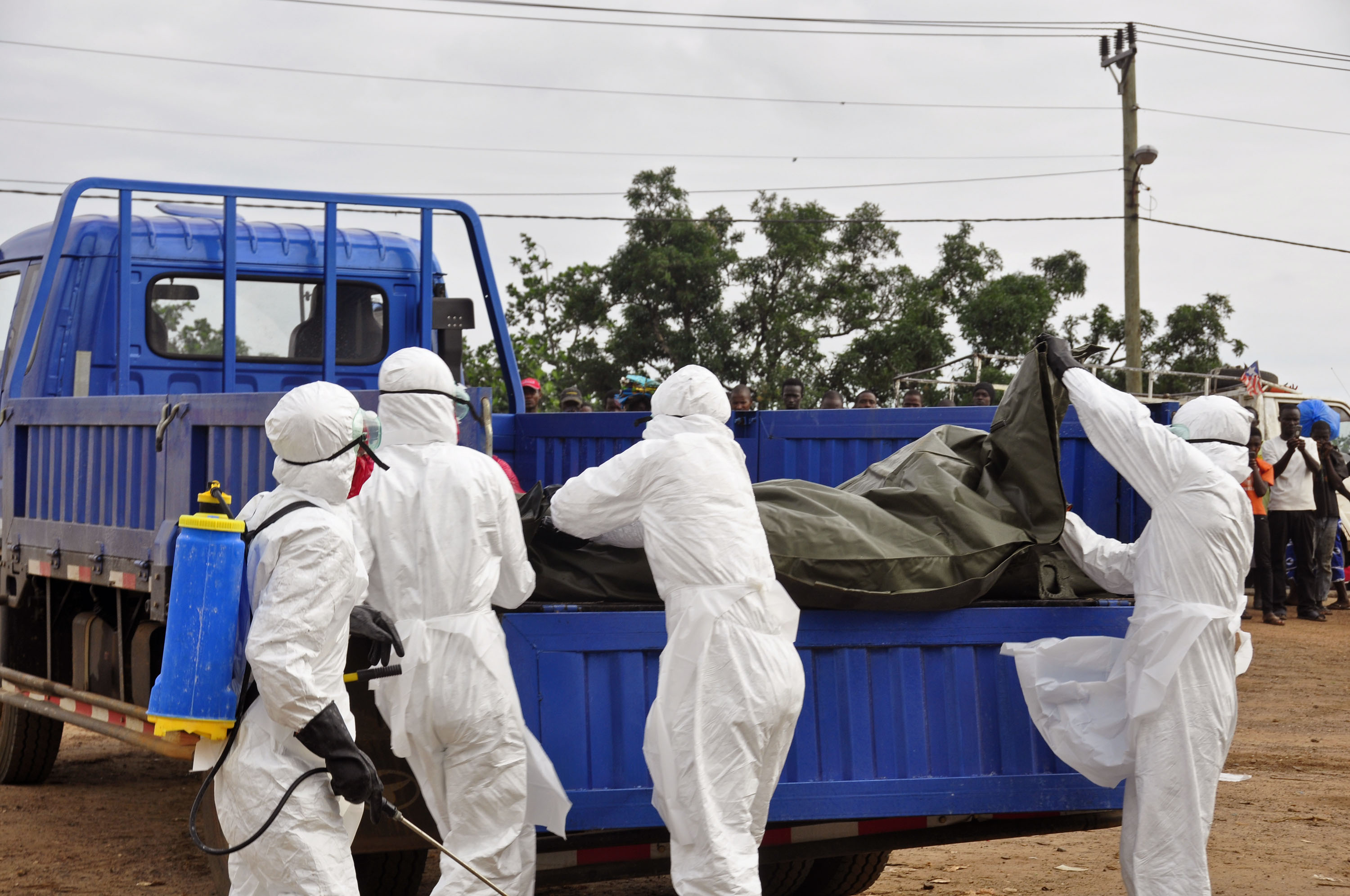 ΠΟΥ: Κοντά στους 4.000 ο αριθμός των νεκρών από τον Εμπολα