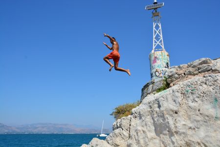 Σήμα κινδύνου για την ανάκαμψη της ελληνικής οικονομίας