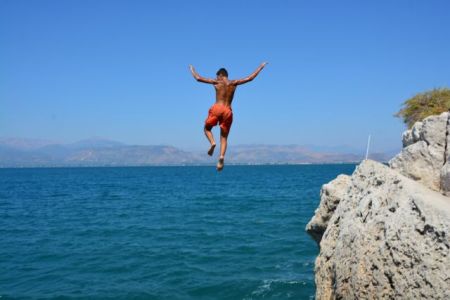 Στους 40 βαθμούς σκαρφαλώνει ο υδράργυρος, δροσιά από Τετάρτη