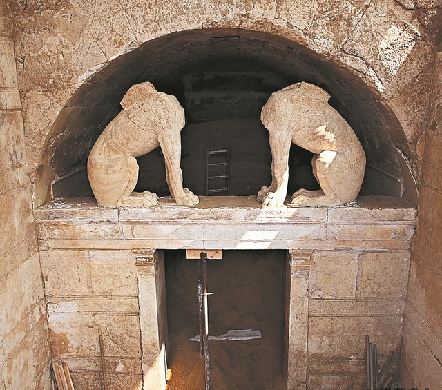 Εξι χρόνια από την αποκάλυψη του μνημείου της Αμφίπολης | tovima.gr