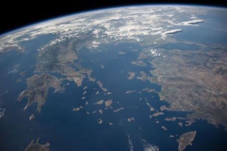 Τρεις μικροδορυφόρους παρήγγειλε από πανεπιστήμια η ελληνική κυβέρνηση