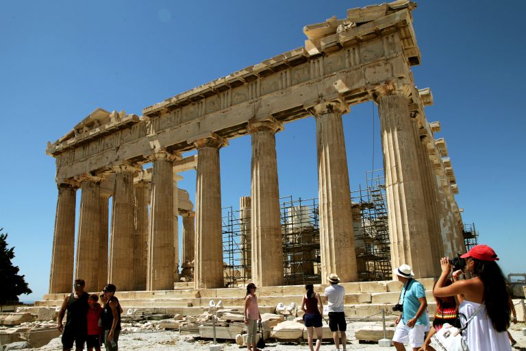 Εφορεία Αρχαιοτήτων: Η Ακρόπολη δεν βρίσκεται σε κίνδυνο | tovima.gr