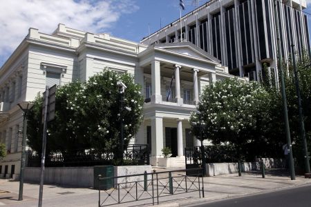 ΥΠΕΞ: Παραλήρημα Ούγγρων κατά της Ελλάδας για το προσφυγικό