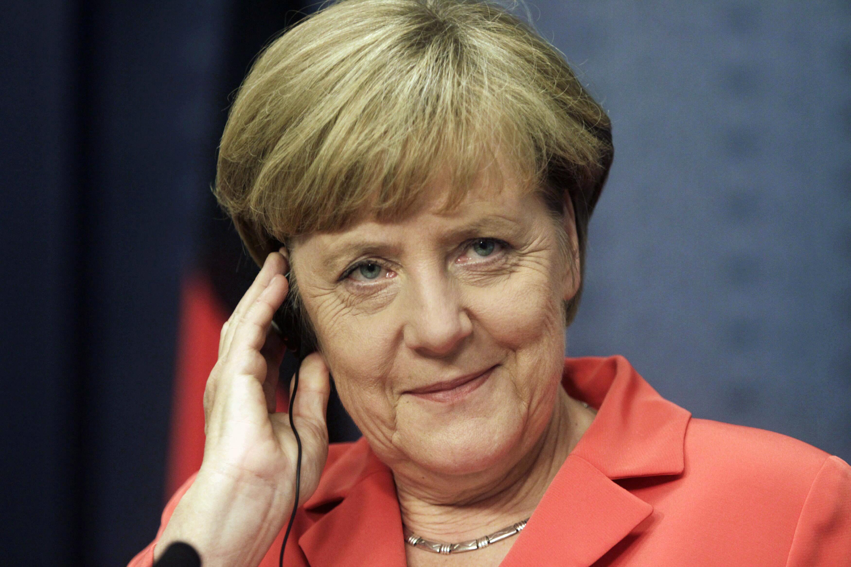 Η Μέρκελ «διέσωσε» την Ελλάδα, οι Γερμανοί την ήθελαν έξω απ’ το ευρώ