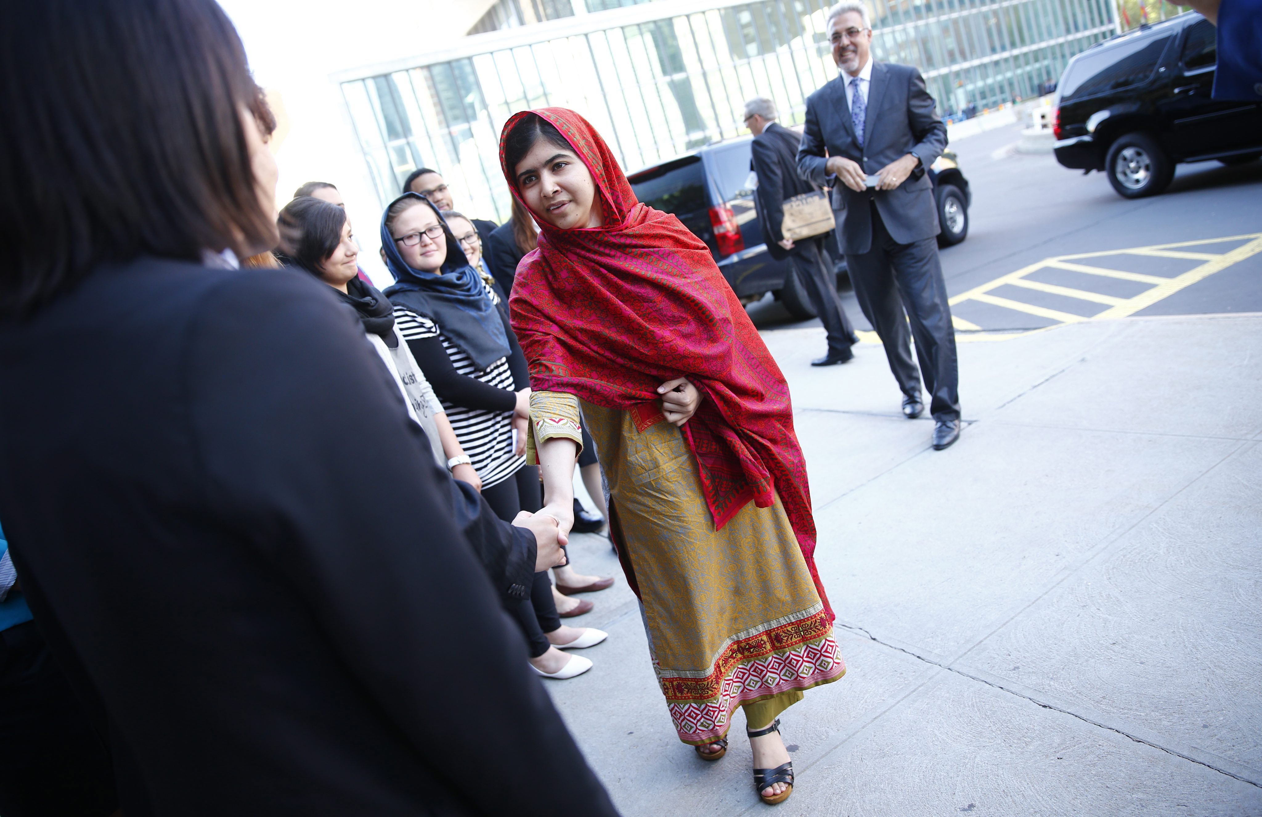 Πακιστάν: Συνελήφθησαν 10 ύποπτοι για την επίθεση στη Μαλάλα