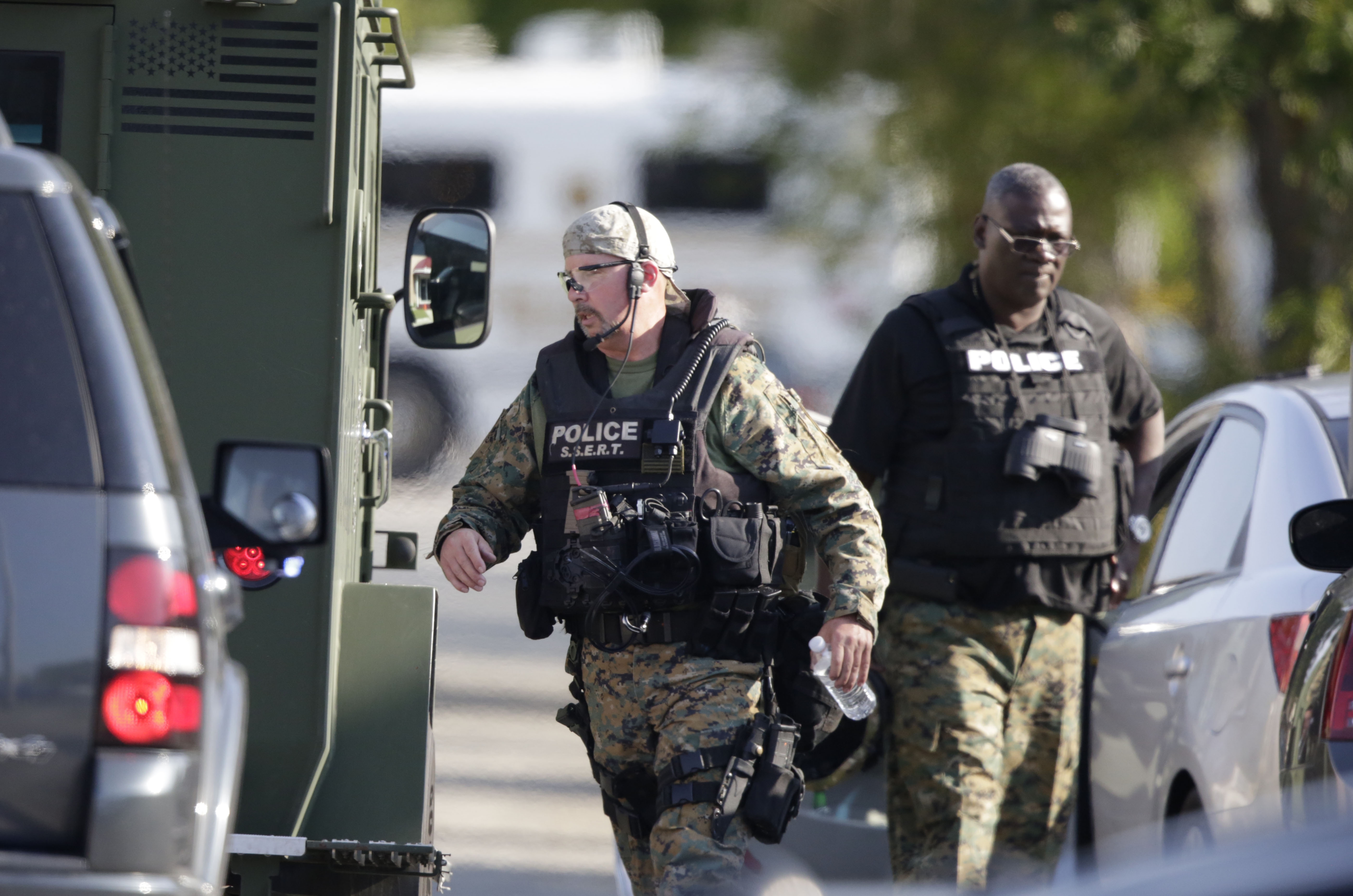 Σικάγο: Ενοπλοι κρατούν ομήρους δύο γυναίκες και δύο παιδιά