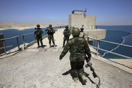 Βρετανία: Δεν θα συνεργαστούμε με τον Ασαντ κατά των τζιχαντιστών