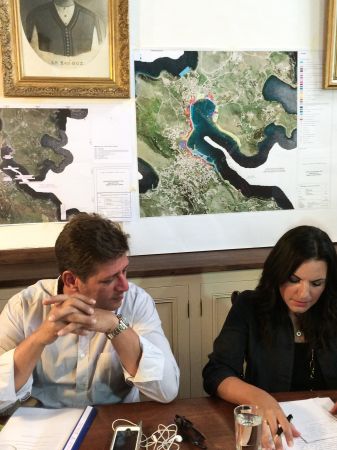 Σύσκεψη Κεφαλογιάννη-Βαρβιτσιώτη με παράγοντες της Πάτμου