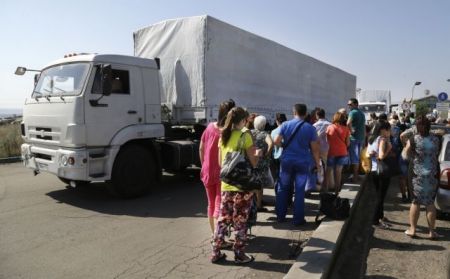 Τι συμβαίνει με τα ρωσικά φορτηγά με την ανθρωπιστική βοήθεια