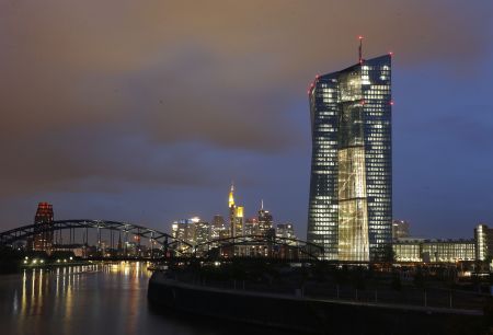 Η ΕΚΤ συζητά για πρόγραμμα ποσοτικής χαλάρωσης €500 δισ.