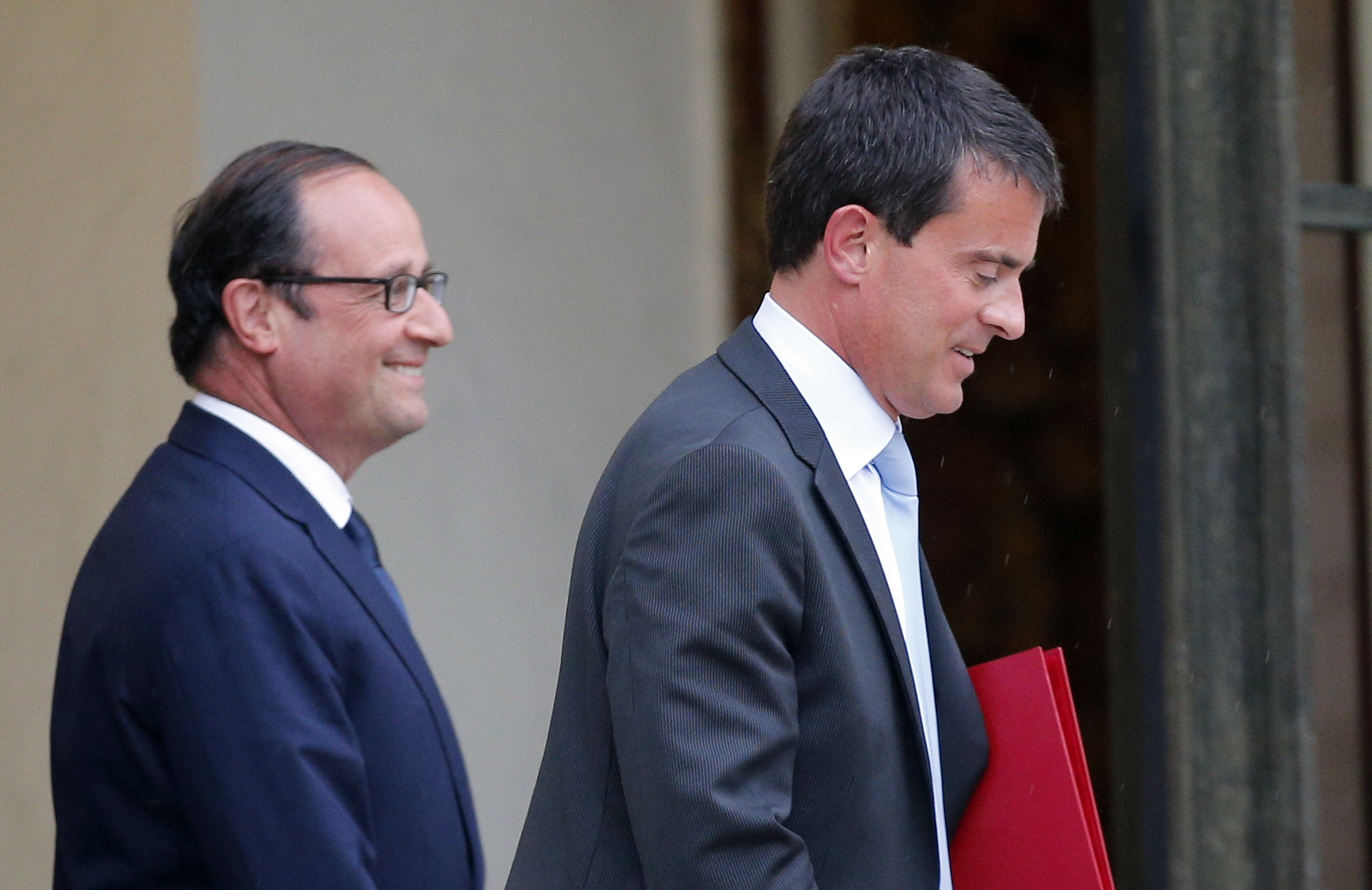 Γαλλία: Με «λογικές Μέρκελ» η νέα γαλλική κυβέρνηση του Ολάντ