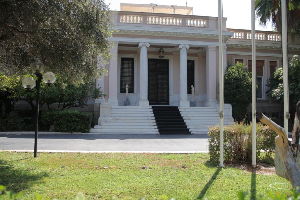 Σαμαράς για το Παρίσι: Συντονισμένη λειτουργία για το καλύτερο αποτέλεσμα – «Η ελληνική οικονομία είναι σε ράλι»