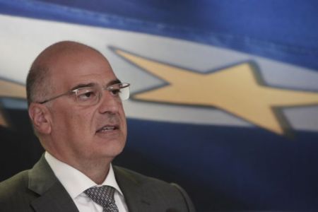 Οι πλειστηριασμοί στη συνάντηση Δένδια με βουλευτές ΝΔ-ΠαΣοΚ