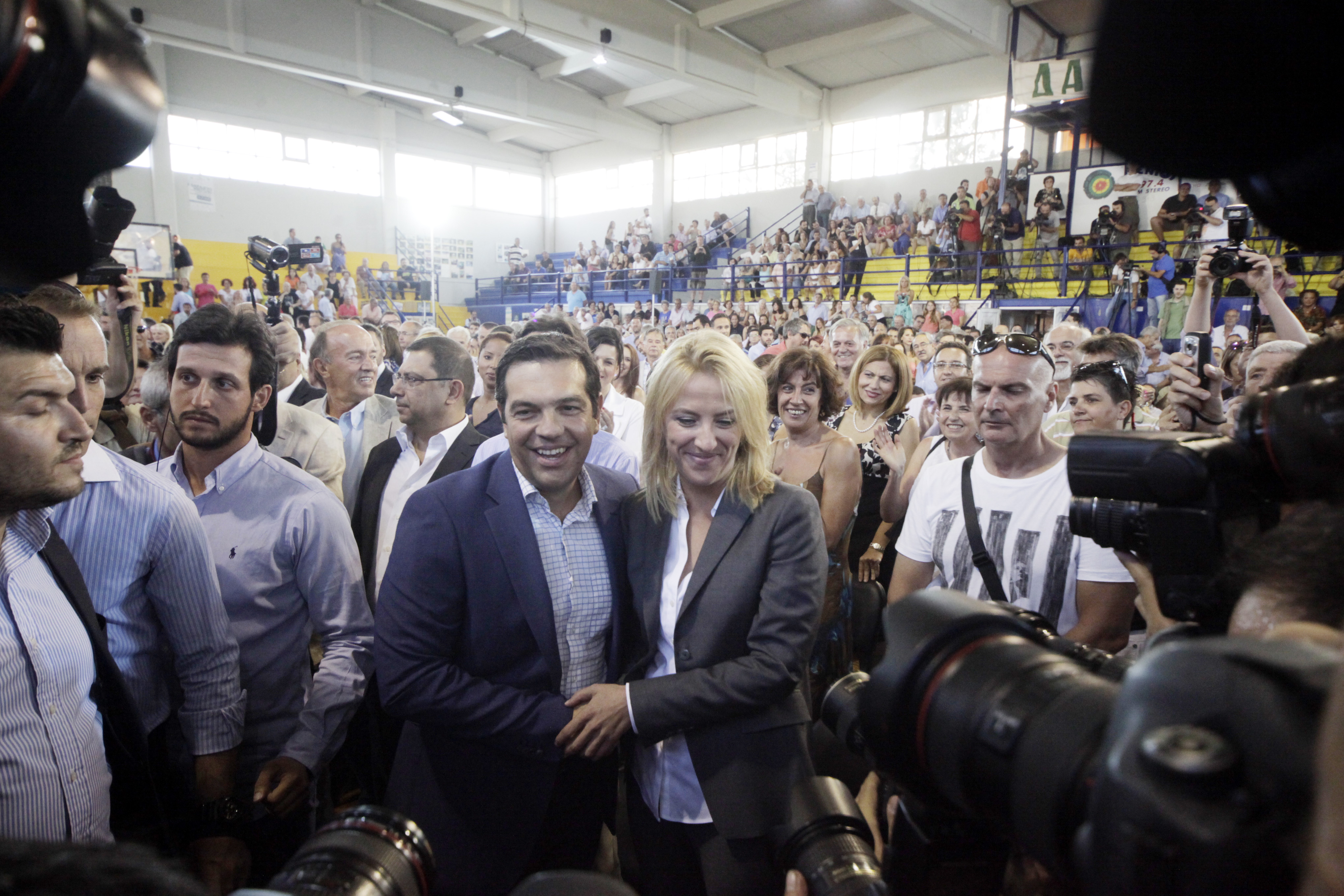 Αλλαγή φρουράς στην Αττική – Ορκίστηκε περιφερειάρχης η Δούρου