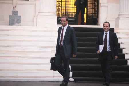 Παρίσι: Για το τέλος της διαπραγμάτευσης άφησε η ελληνική αντιπροσωπεία το θέμα των φοροελαφρύνσεων