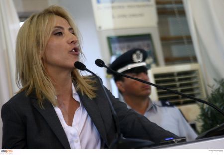 Ρ. Δούρου: Καμία ανοχή στους κατόχους πλαστών πτυχίων