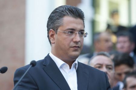 Υποψήφιος για την προεδρία της ΝΔ ο Απόστολος Τζιτζικώστας