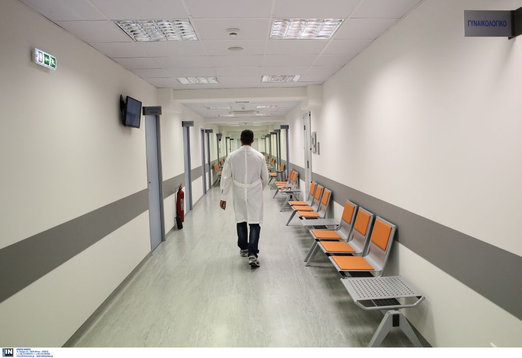 Βουλή: Αλλαγές στο νομοσχέδιο για το σύστημα αμοιβών νοσοκομείων