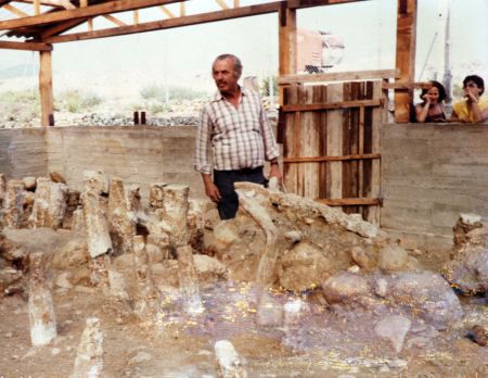 Δημήτρης Λαζαρίδης – Μανόλης Ανδρόνικος: βίοι παράλληλοι, πορείες αποκλίνουσες