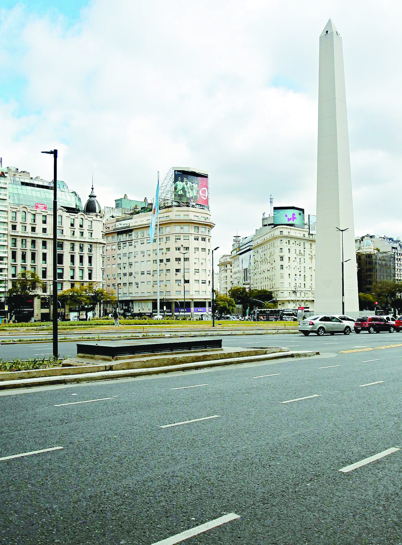 πρόσωπα & νούμερα