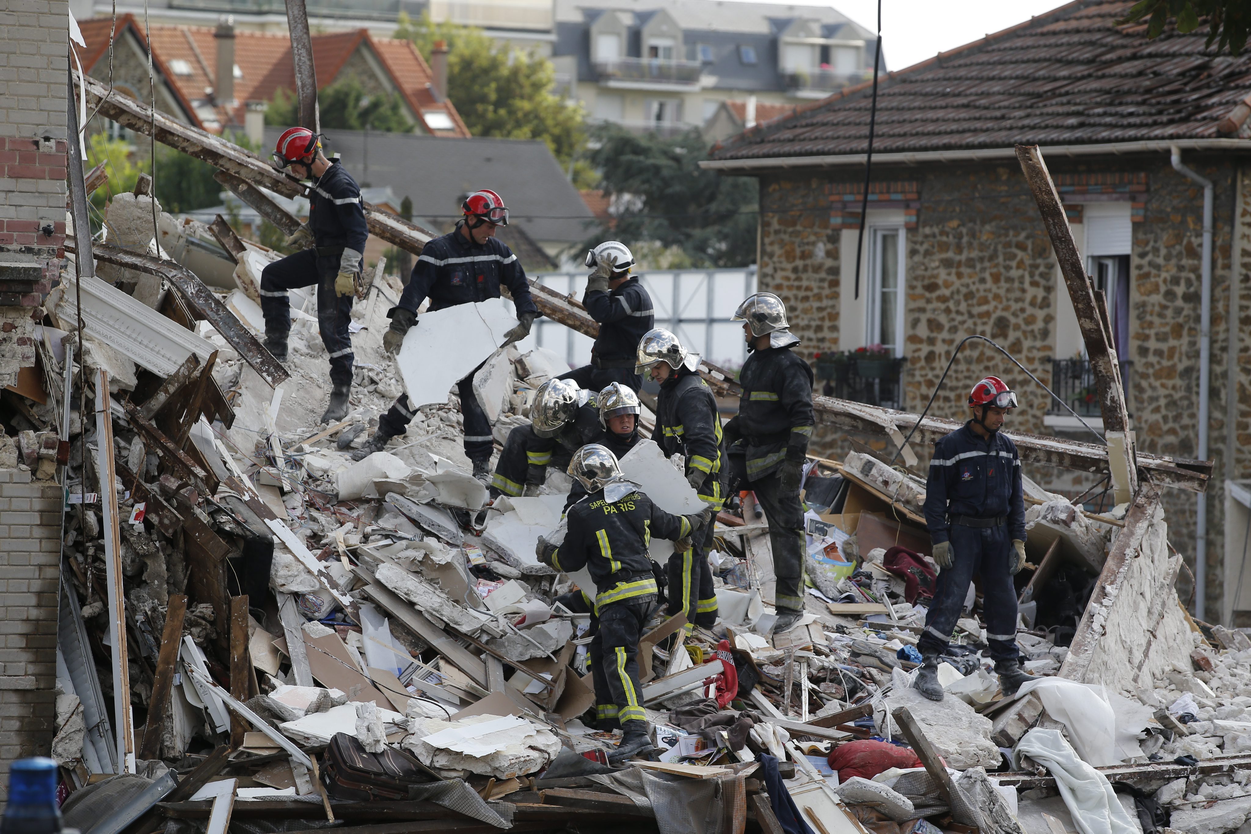 Παρίσι: Επτά νεκροί – ανάμεσά τους ένα παιδί- από έκρηξη σε πολυκατοικία