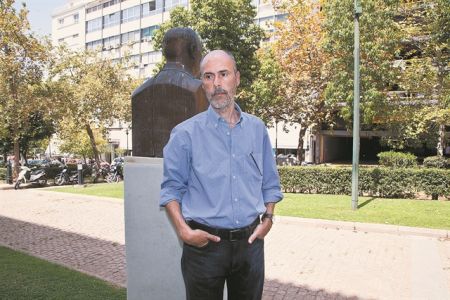 Πάλη με το παρελθόν