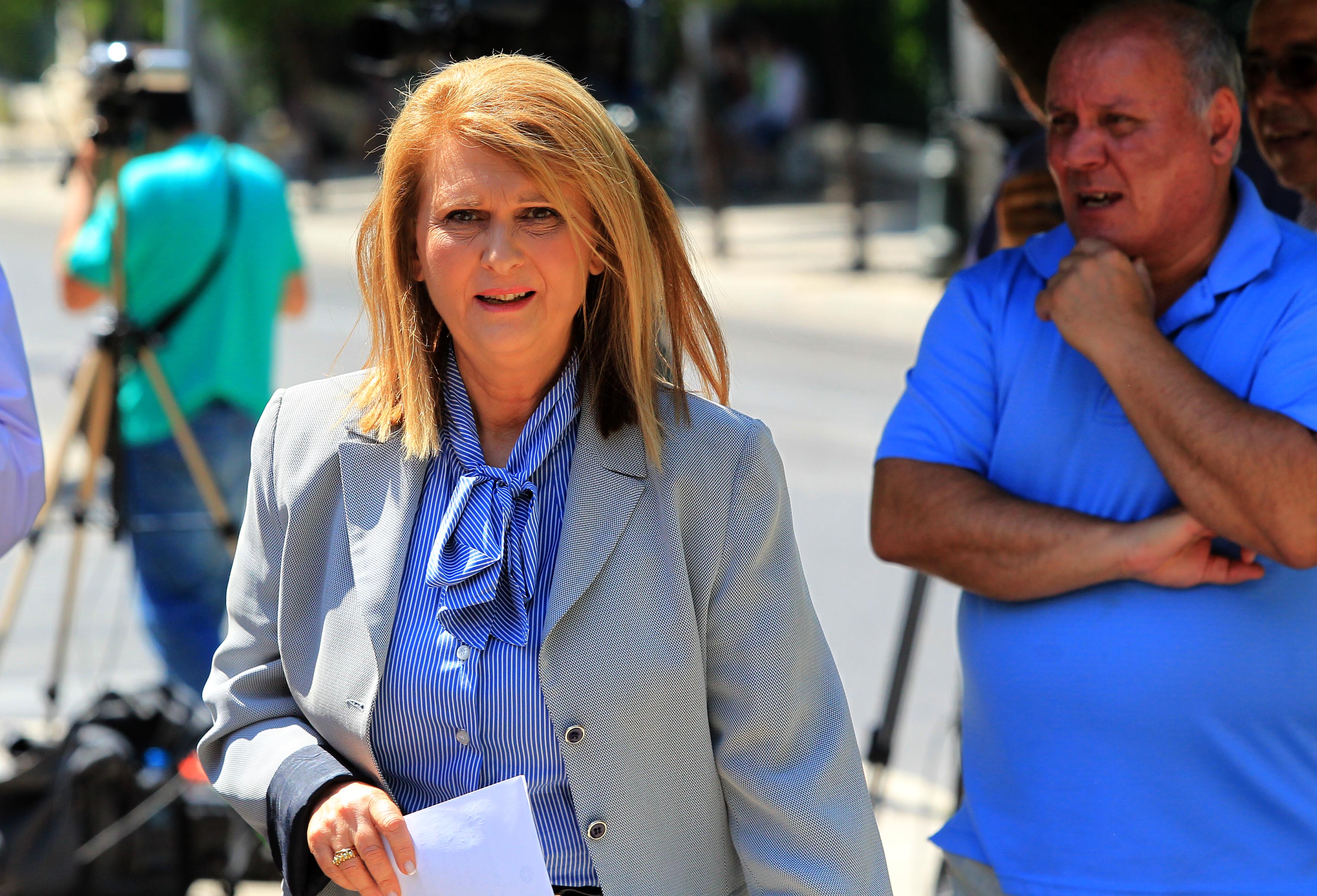 Βούλτεψη: Στο Παρίσι η κυβέρνηση προσπαθεί για το καλύτερο