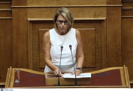 12 ερωτήσεις στη Μαρία Ρεπούση