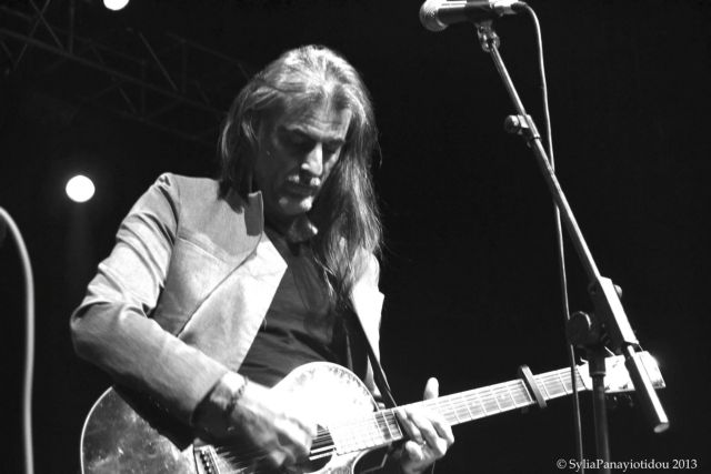 Φίλιππος Πλιάτσικας: Να ξαναθυμηθούμε την άλλη πλευρά της Ελλάδας