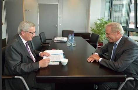 Dimitris Avramopoulos meets with EC President Jean-Claude Juncker