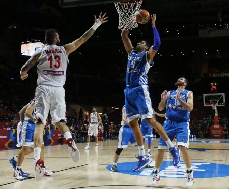 Μουντομπάσκετ: Το ελληνικό τρένο σταμάτησε στη Σερβία – Ηττα με 90 – 72