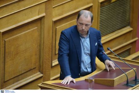 Παραιτήθηκε από βουλευτής ο Ανδρέας Ψυχάρης