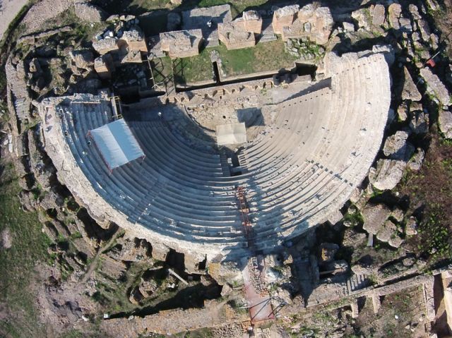Σύντομα επισκέψιμο το Μεγάλο Θέατρο της Νικόπολης