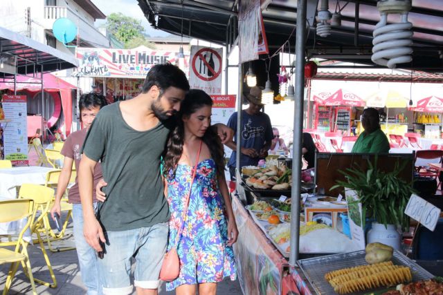 Επιστροφή στα τηλεοπτικά «θρανία»