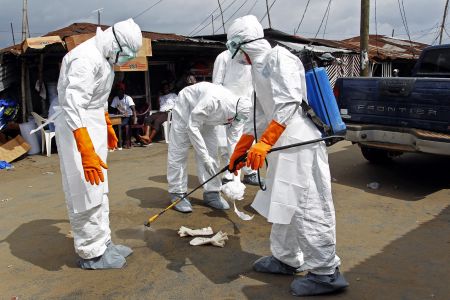 Μέτρα κατά του Εμπολα θα παρουσιάσει την Τρίτη ο Ομπάμα