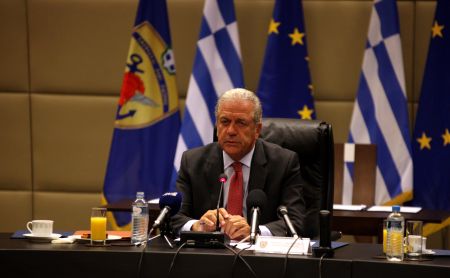 Αβραμόπουλος στην ΕΕ: «Οχι στην Ευρώπη – Φρούριο»