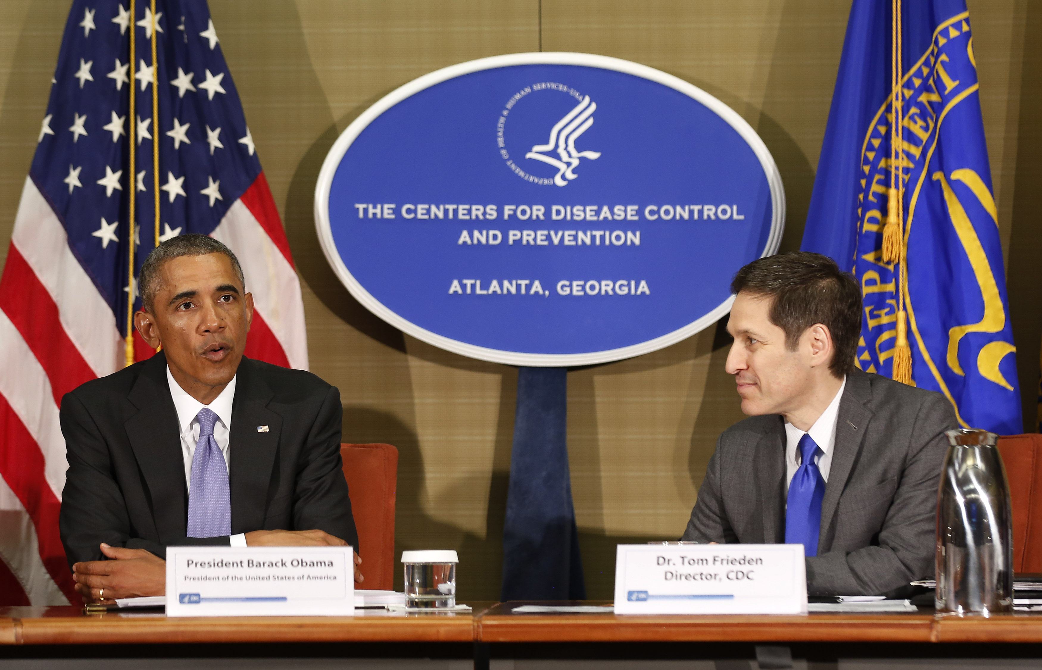 Συνάντηση Ομπάμα με τον γιατρό που θεραπεύθηκε από Εμπολα