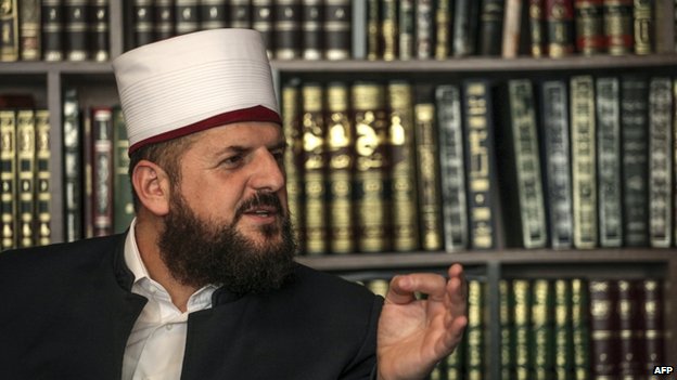 Πρίστινα: Συνελήφθη ως τζιχαντιστής ο ιμάμης του μεγαλύτερου τεμένους