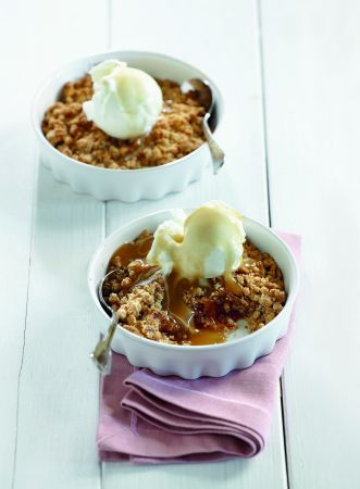 Κραμπλ μήλου με παγωτό