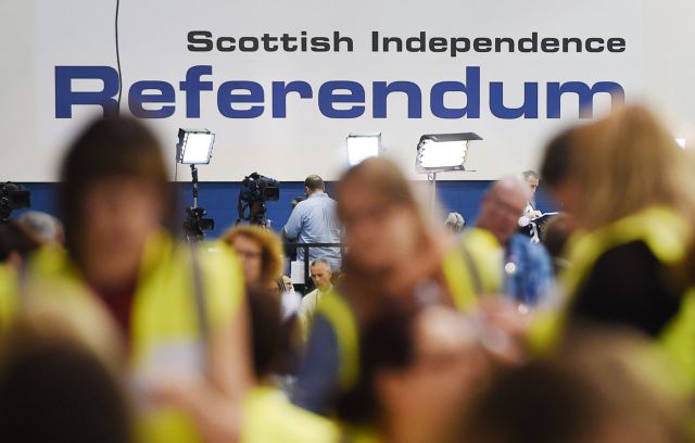 Με νέο δημοψήφισμα απειλεί η Σκωτία τον Κάμερον
