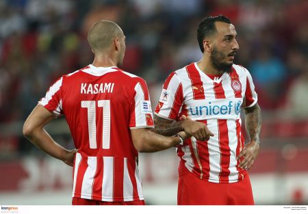 Στα γήπεδα και στην TV